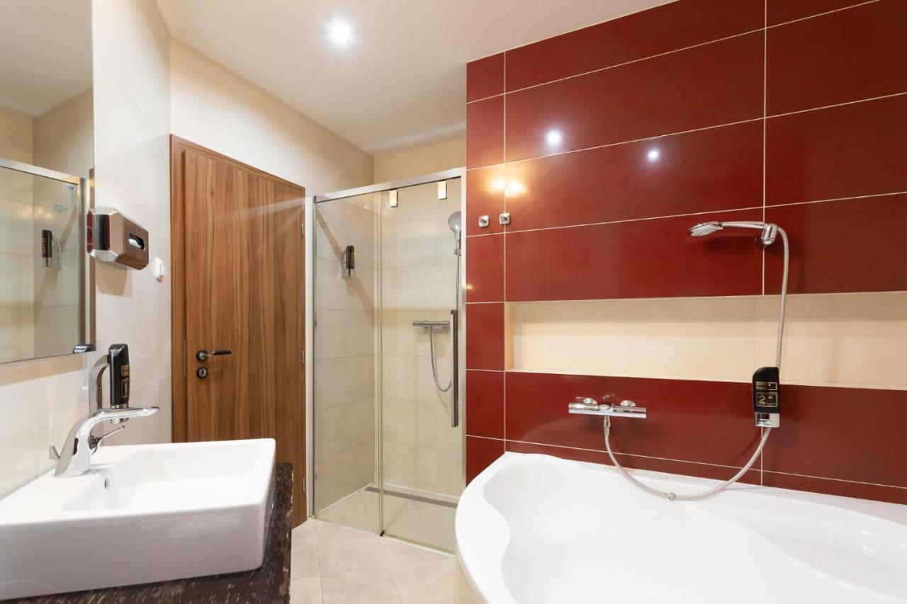 Tempus Club Garni Hotel Bratislava Eksteriør billede